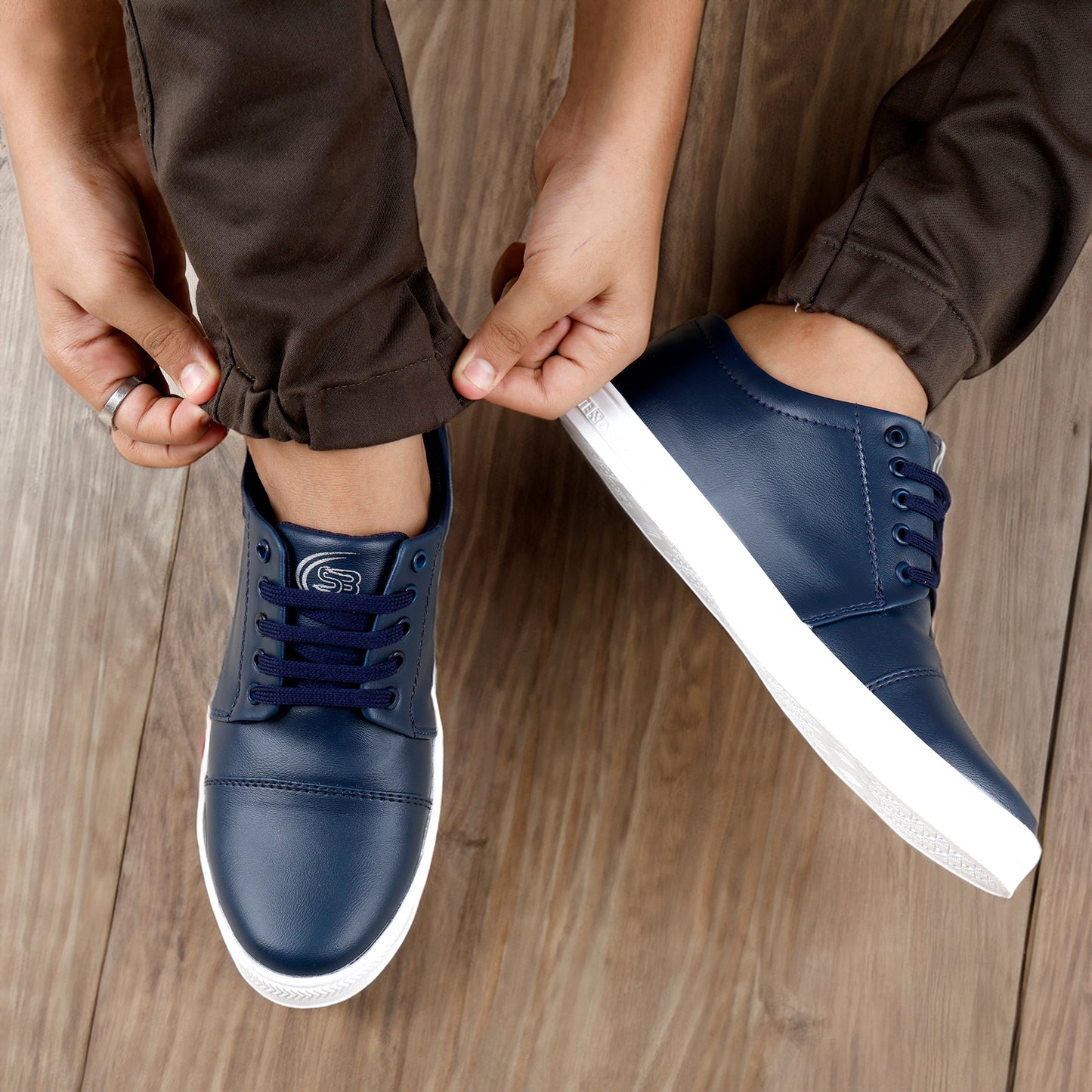 Men's Stylish and Comfortable Sneakers